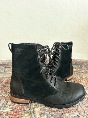 Sorel Emilie Black Lace-Up Suede & Leather Ankle Boots